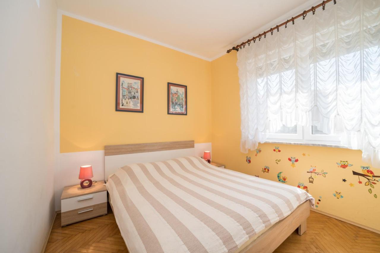 Ferienwohnung Red Karmenita Umag Exterior foto